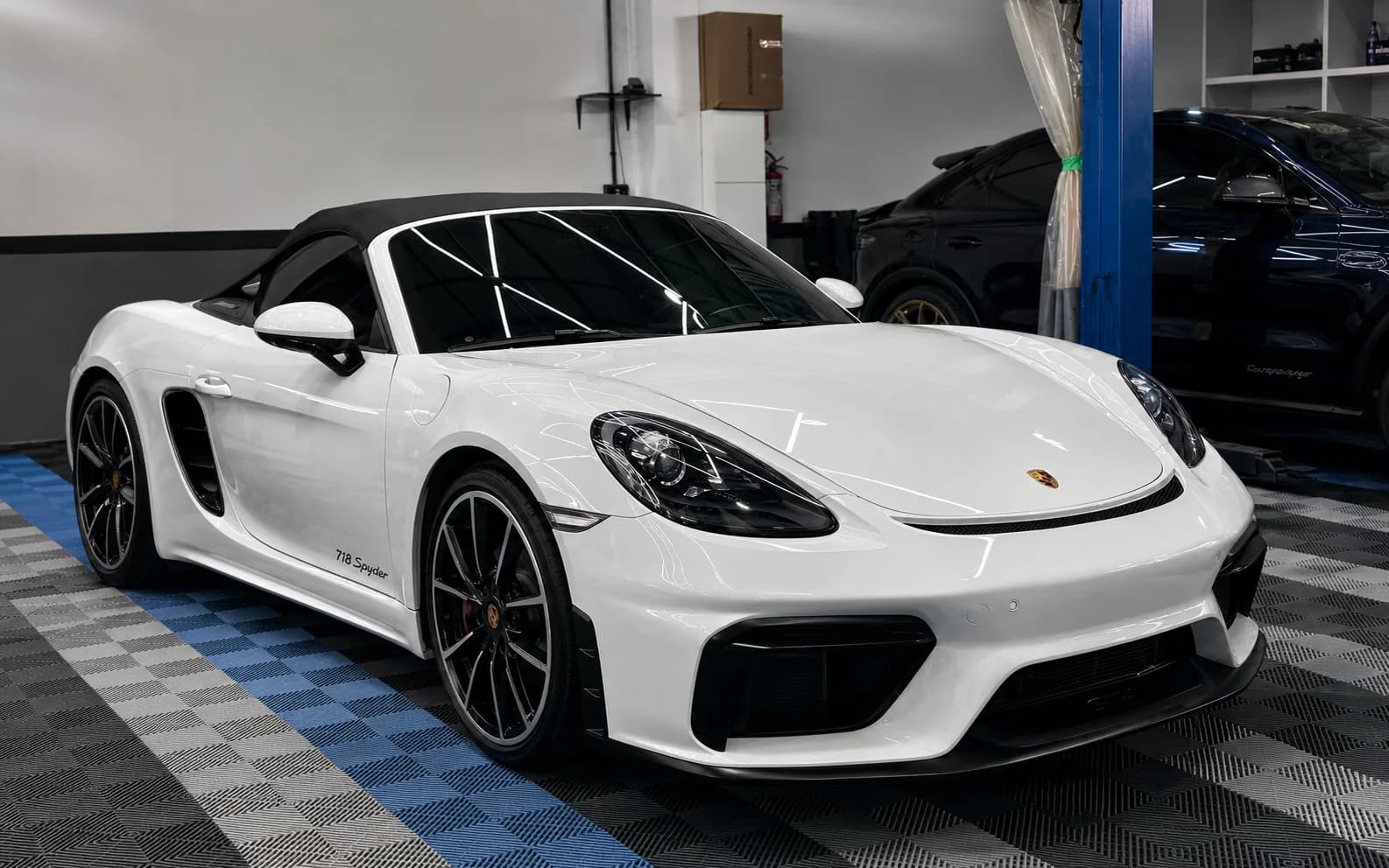 Mesmo veículo após reparo: lataria, pintura e acabamento refeitos na Exclusive Auto Reparos
