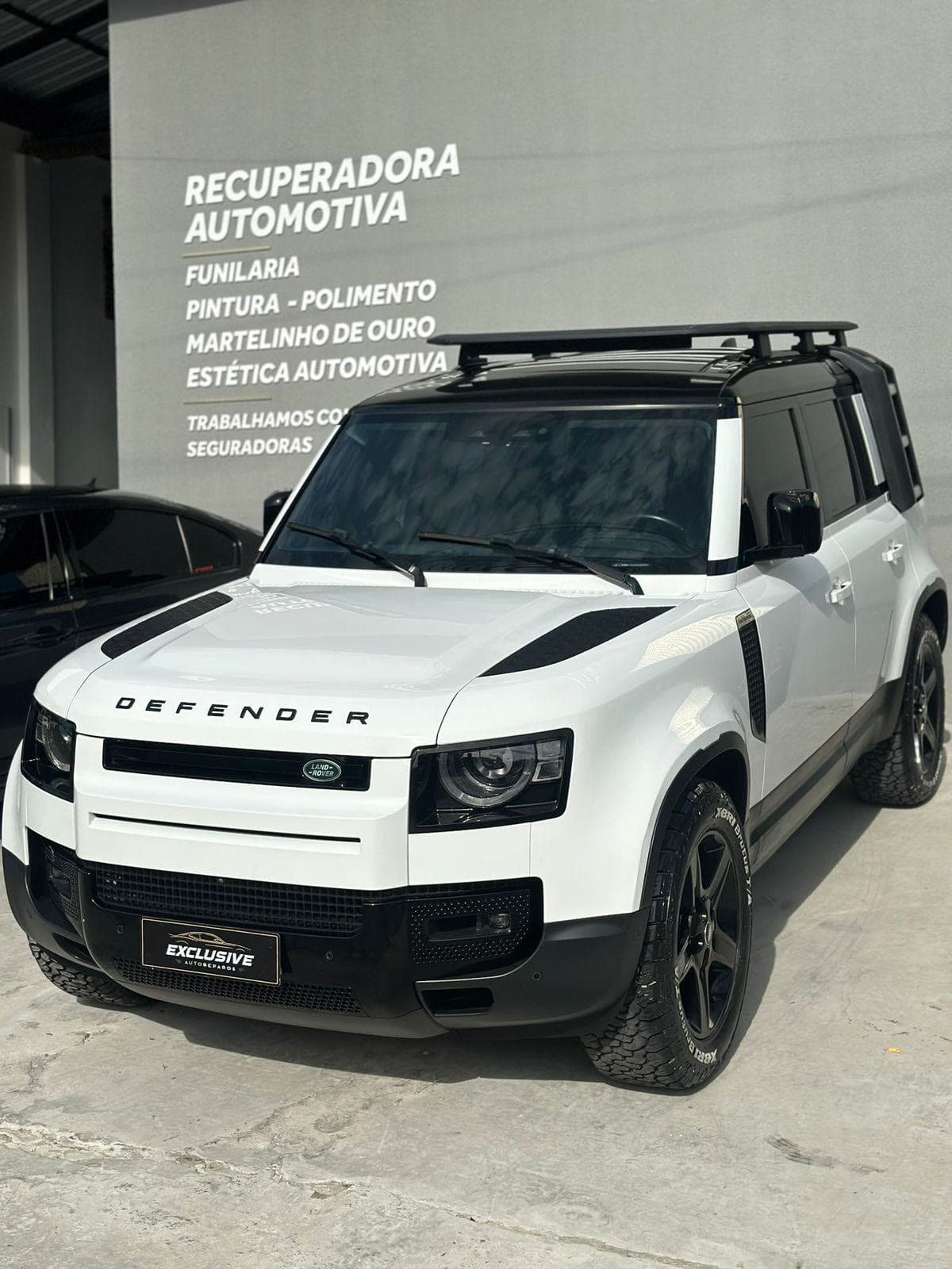 Funilaria e lanternagem em Land Rover Defender na Exclusive Auto Reparos